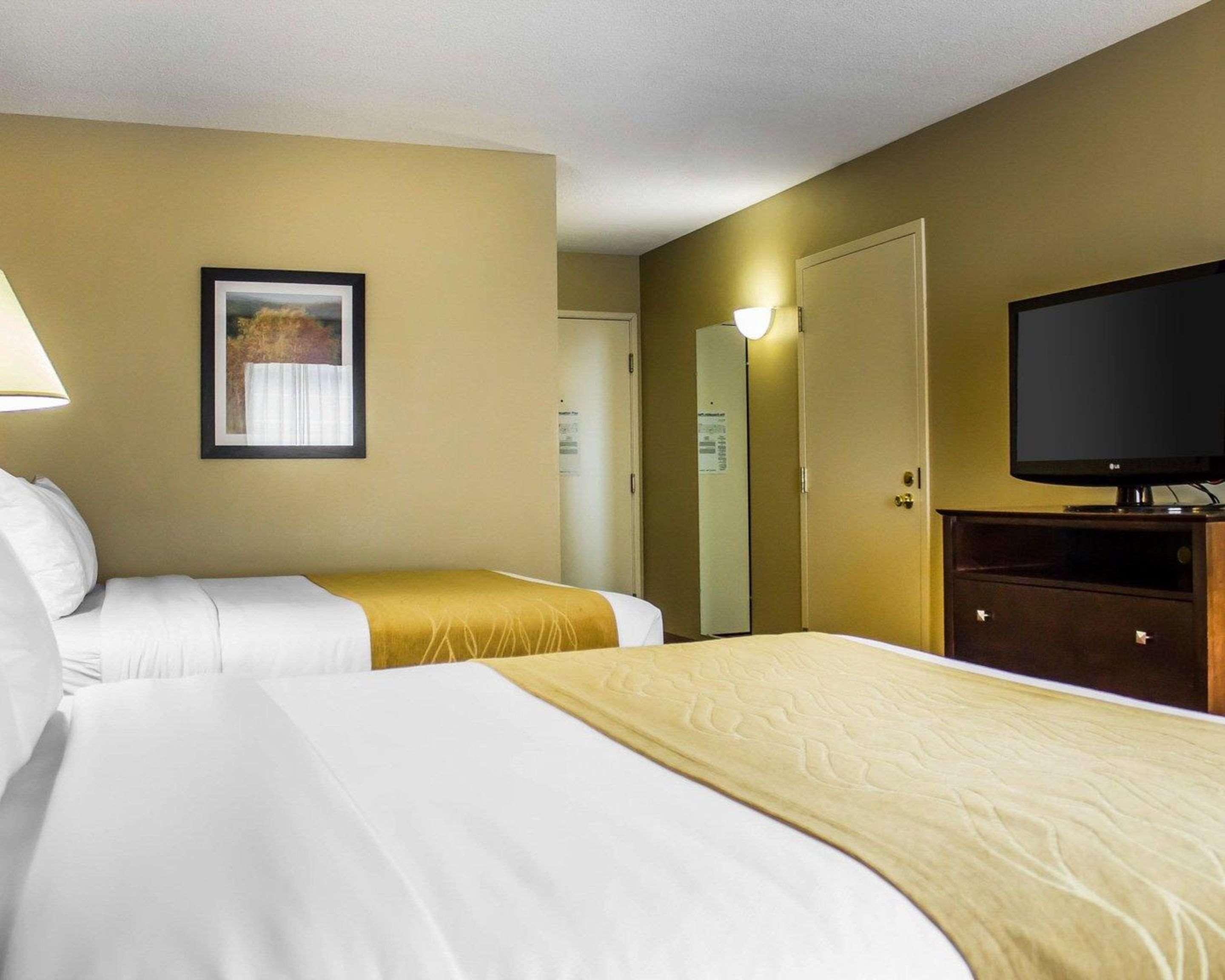 Comfort Inn & Suites Dayville Exterior photo