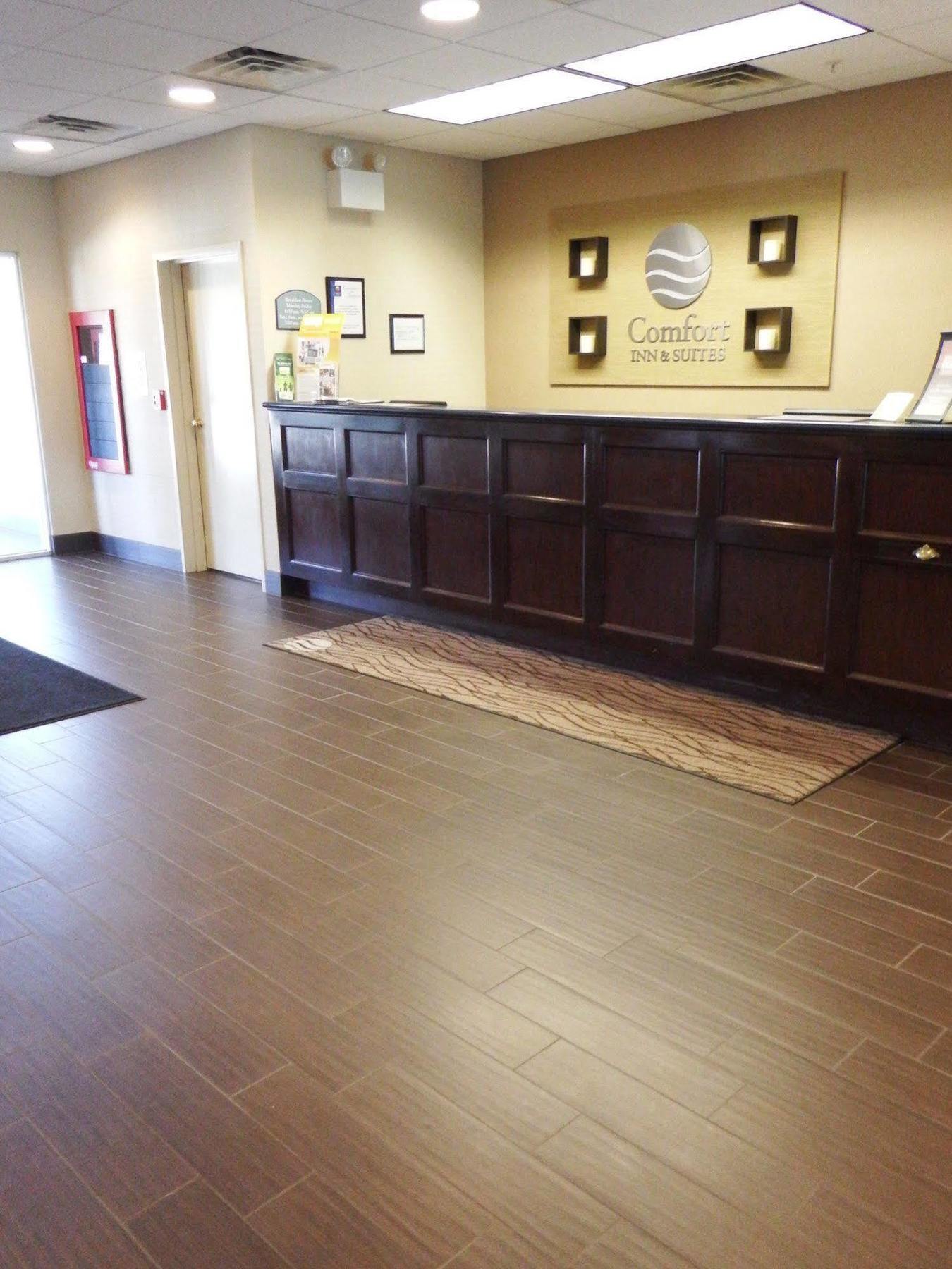 Comfort Inn & Suites Dayville Exterior photo